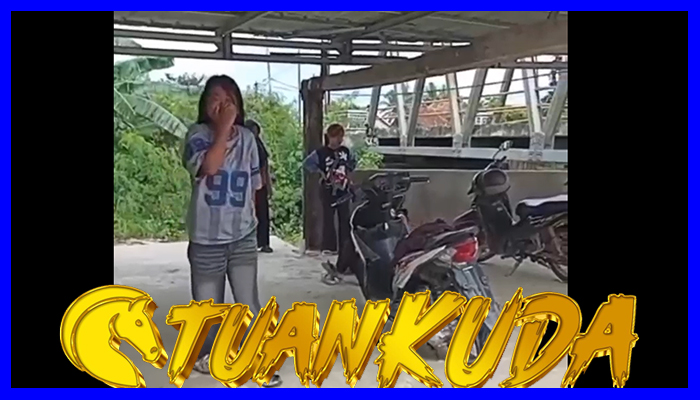 Siswi SD Di Lampung Di Pukul Plus Di Jambak Teman