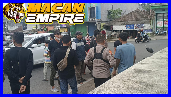 Pengemudi Mercedes Bogem Sopir Angkot Di Sukabumi