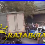 Saat Perempuan Tewas Terlindas Truk Di Jalan Raya