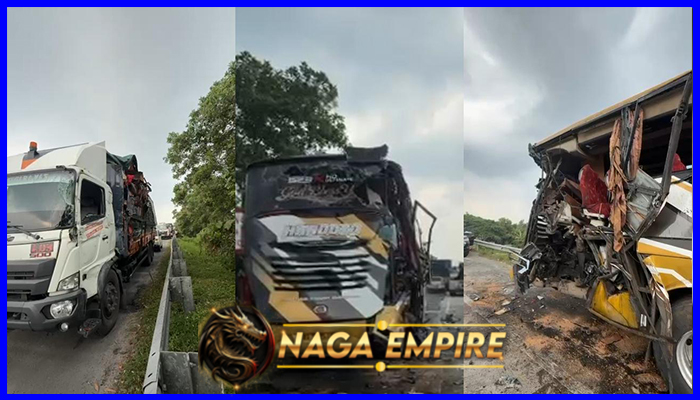 Kejadian Kecelakaan Maut Truk Tabrak Bus Di Tol Lampung